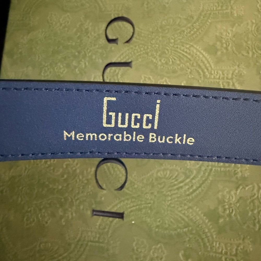 Brand new unisex Gucci Gold Buckle navy Leather Belt - Picture 6 of 9